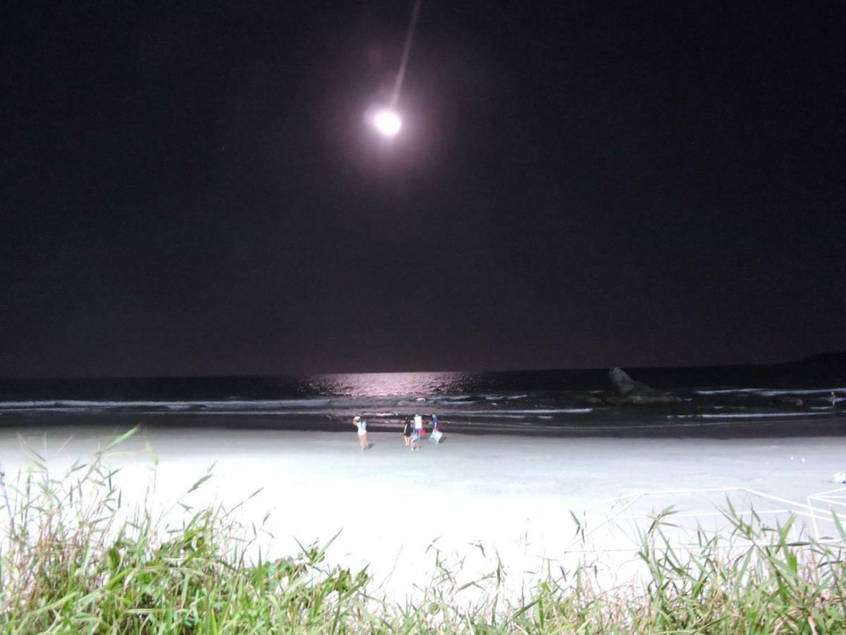 Apto 2 Quartos No Centro De Bombinhas, 130 Metros Praia Buitenkant foto